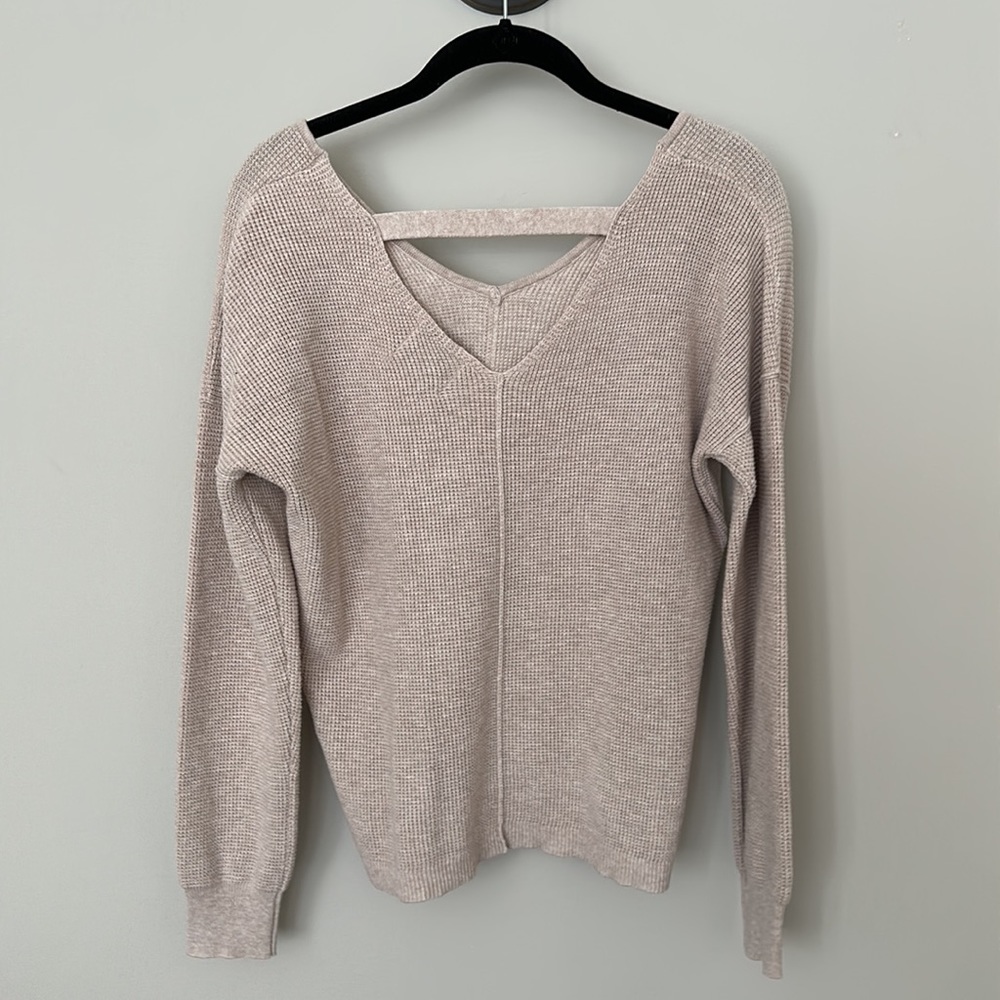 PINK ROSE V-Neck Sweater - Picture 2 of 2